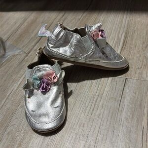 Robeez unicorn shoes